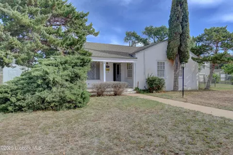 1130 W Garza St, Slaton, TX 79364