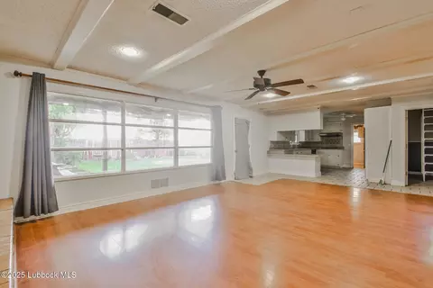 3703 48th St, Lubbock, TX 79413 photo 9