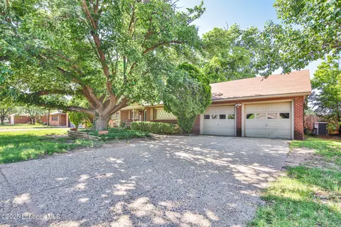 3703 48th St, Lubbock, TX 79413 photo 2
