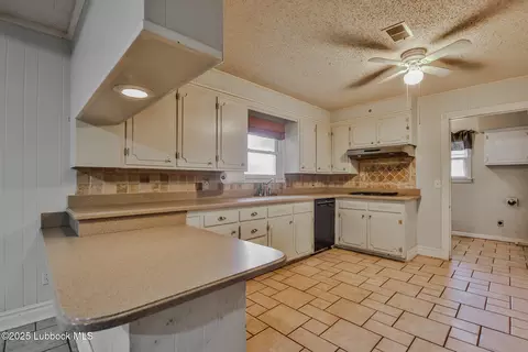 3703 48th St, Lubbock, TX 79413 photo 11