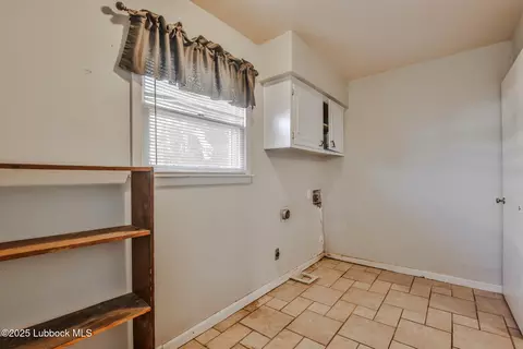 3703 48th St, Lubbock, TX 79413 photo 17