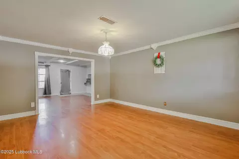 3703 48th St, Lubbock, TX 79413 photo 5
