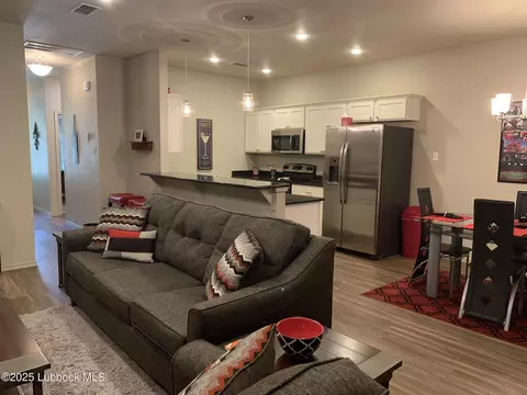 2111 10th St, Lubbock, TX 79401 photo 6