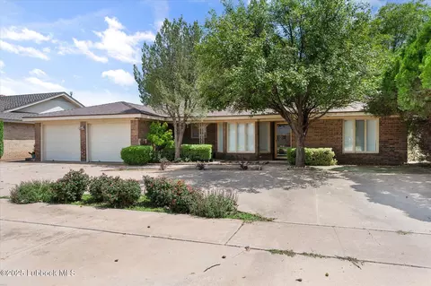 5727 68th St, Lubbock, TX 79424 photo 2