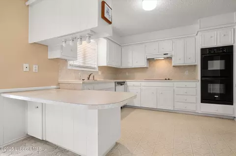 5727 68th St, Lubbock, TX 79424 photo 7