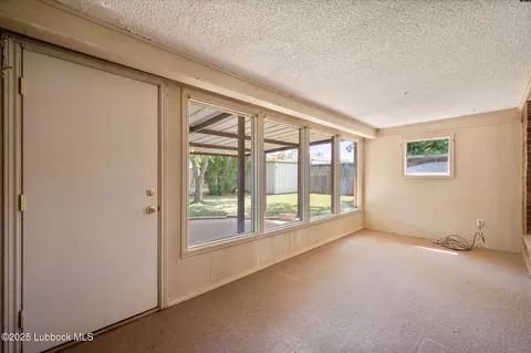 5727 68th St, Lubbock, TX 79424 photo 25