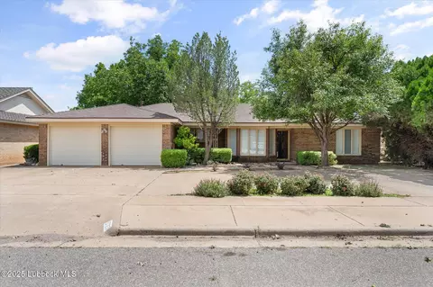 5727 68th St, Lubbock, TX 79424 photo 1