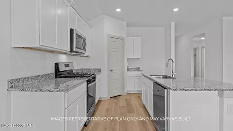 7429 9th St, Lubbock, TX 79416 photo 2