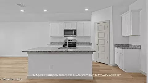 7429 9th St, Lubbock, TX 79416 photo 3