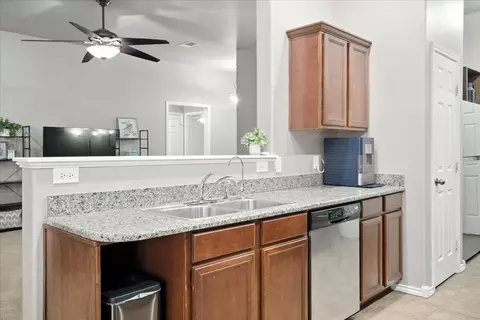 6553 85th St, Lubbock, TX 79424 photo 8