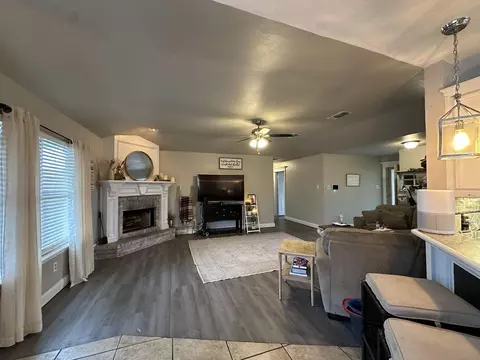 3907 Stevens St, Plainview, TX 79072 photo 7