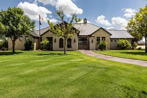 8117 County Rd 6220, Shallowater, TX 79363