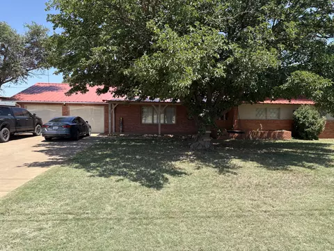 605 S Ayrshire St, Crosbyton, TX 79322
