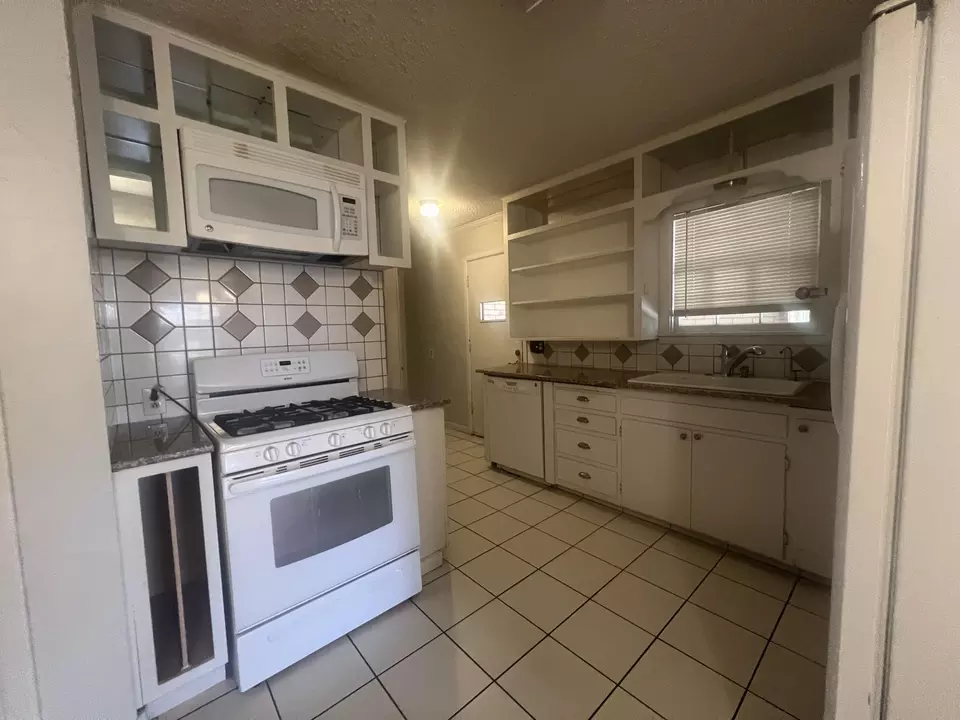Kitchen - 2424 33rd St, Lubbock, TX 79411 photo 1 of 3