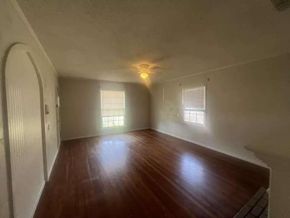 Living - 2424 33rd St, Lubbock, TX 79411 photo 2 of 4