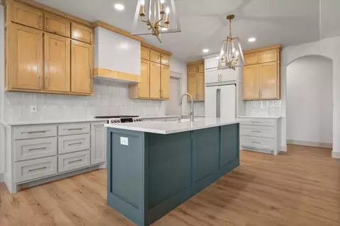 305 Maple Ave, New Home, TX 79381