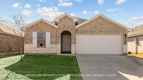 7448 9th St, Lubbock, TX 79416