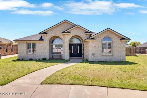 5913 101st Pl, Lubbock, TX 79424