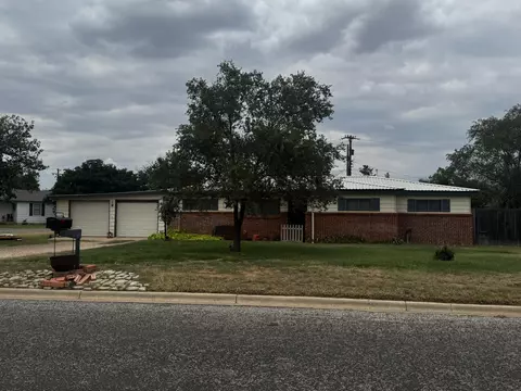 1811 Ave I, Levelland, TX 79336