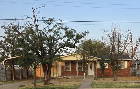 504 S Avenue G, Lamesa, TX 79331