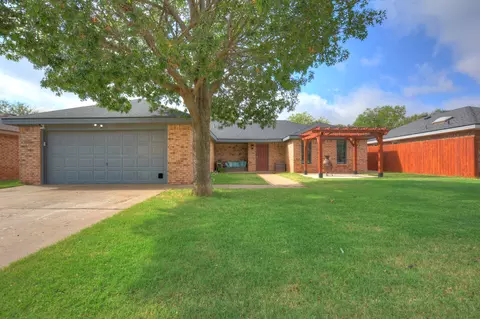 5729 91st St, Lubbock, TX 79424