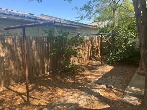 1413 Utica, Plainview, TX 79072 photo 27