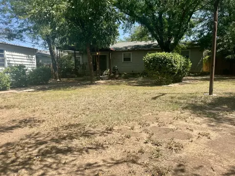 1413 Utica, Plainview, TX 79072 photo 21
