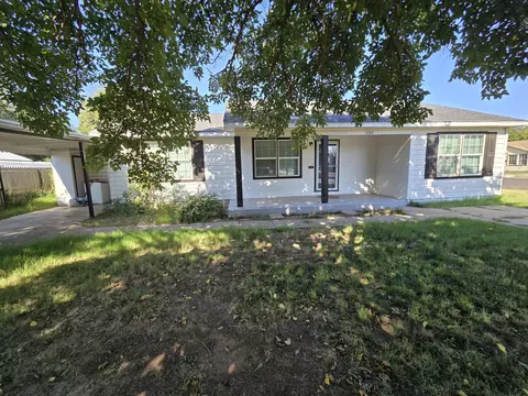 1011 Wayland, Plainview, TX 79072