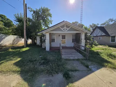 1006 Nassau, Plainview, TX 79072