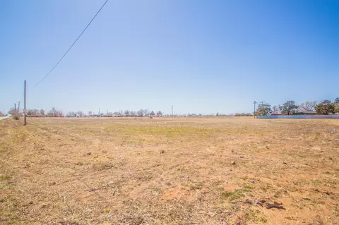 1508 E 74th St, Lubbock, TX 79404