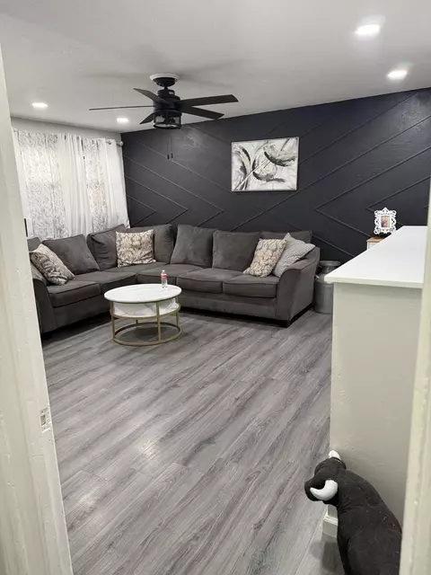 207 E Date Ave, Muleshoe, TX 79347 photo 3