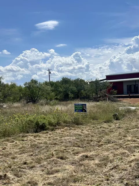 43 Emry Cir, Justiceburg, TX 79330
