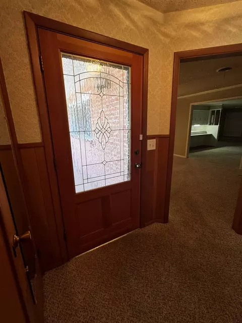 Entry Way - 1304 Floydada, Plainview, TX 79072 photo 1 of 2