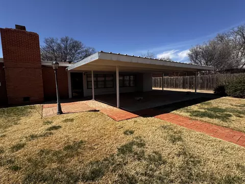 Exterior - 1304 Floydada, Plainview, TX 79072 photo 9 of 12