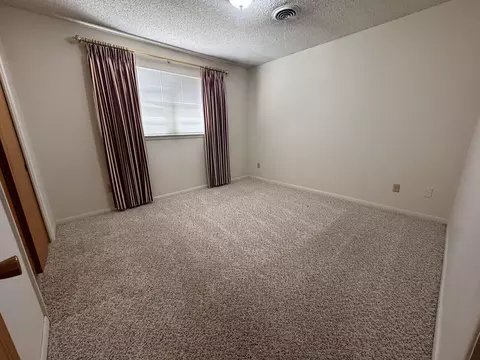 Bedroom - 1304 Floydada, Plainview, TX 79072 photo 5 of 5