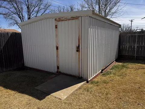 Other - 1304 Floydada, Plainview, TX 79072 photo 10 of 15