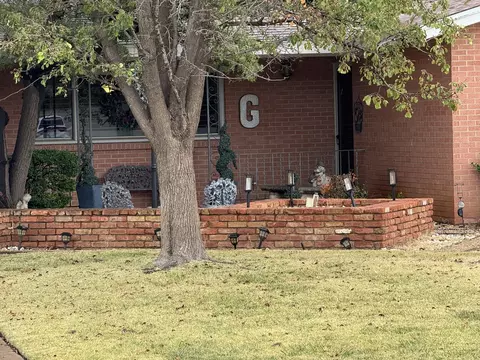 Exterior - 1304 Floydada, Plainview, TX 79072 photo 6 of 12