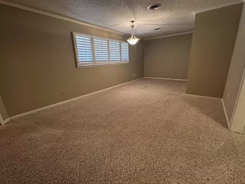 Living - 1304 Floydada, Plainview, TX 79072 photo 1 of 6