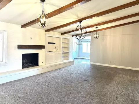 Living - 819 Holliday Dr, Plainview, TX 79072 photo 5 of 5