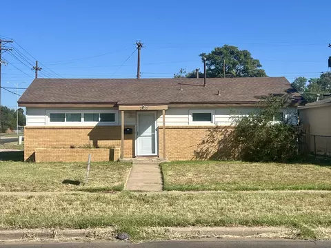 2420 38th St, Lubbock, TX 79412