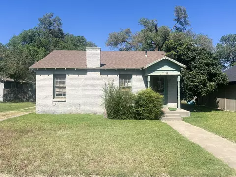 2206 26th St, Lubbock, TX 79411