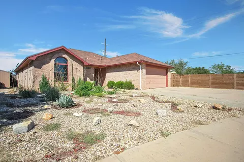402 Kewanee Ave, Lubbock, TX 79416