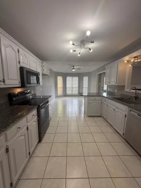 5405 68th St, Lubbock, TX 79424 photo 11