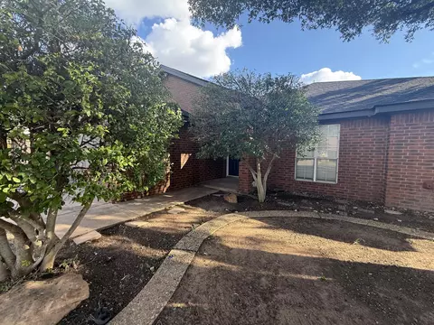 5405 68th St, Lubbock, TX 79424 photo 2