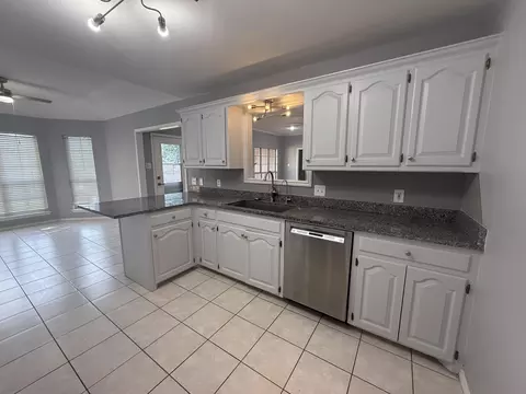 5405 68th St, Lubbock, TX 79424 photo 9