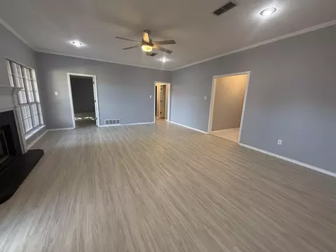 5405 68th St, Lubbock, TX 79424 photo 8