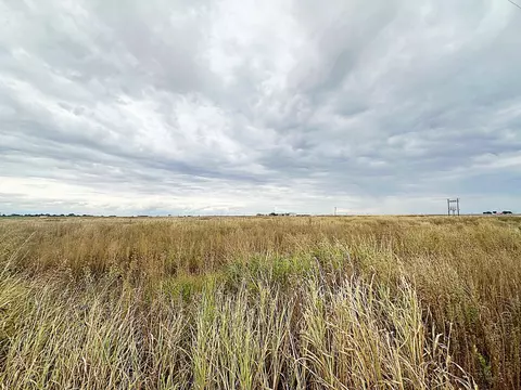 4707 E County Rd 6000, Idalou, TX 79329
