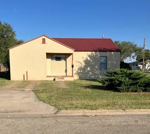 600 Vernon St, Plainview, TX 79072