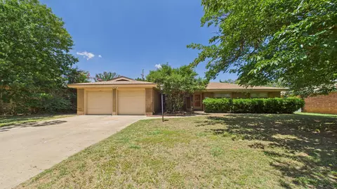 3022 67th St, Lubbock, TX 79413
