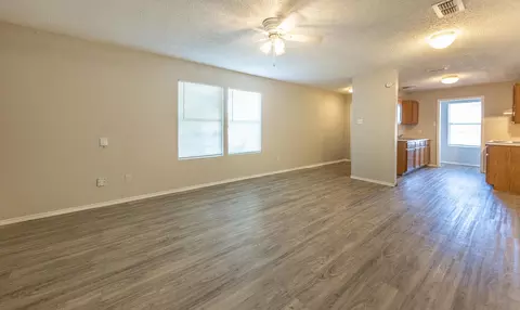 804 E 77th St, Lubbock, TX 79404 photo 5